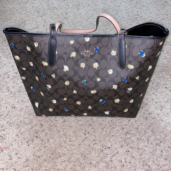 NWT Coach signature vintage rose city tote bag - Picture 1 of 4